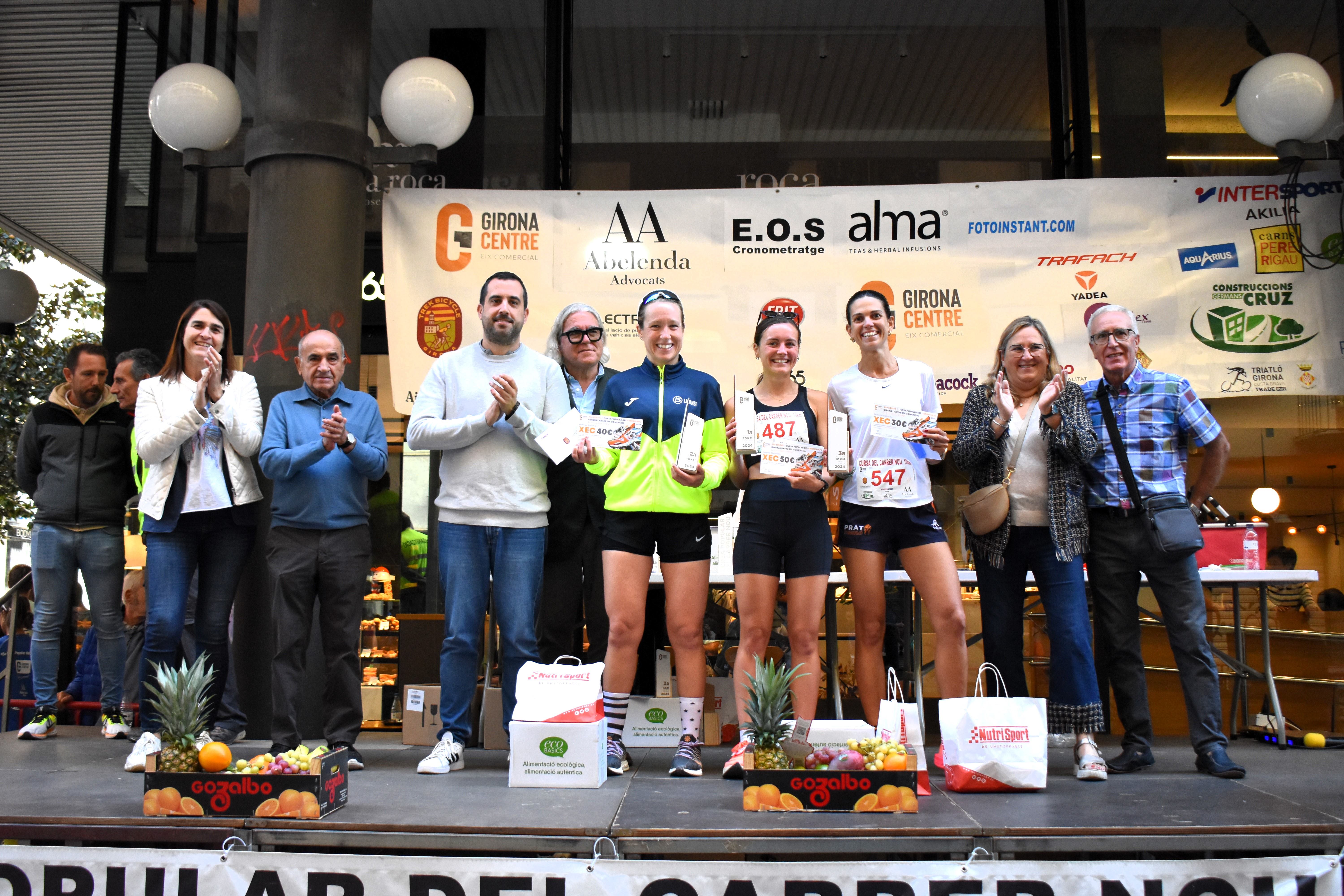 Podi dels 10 Km categoria femenina de la 45a cursa popular del carrer Nou