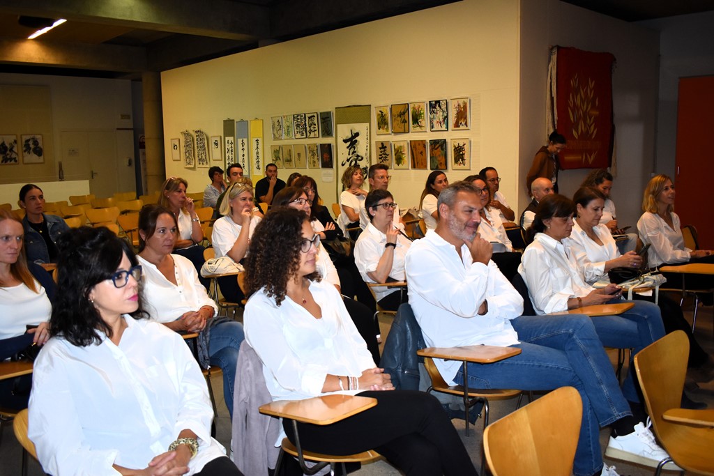 Representants de les associacions de comerç de la campanya La ComerÇiada