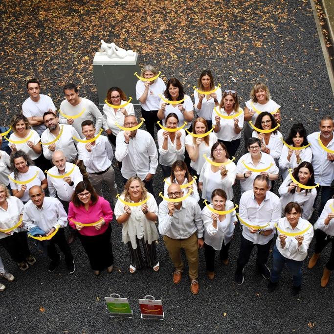 Representants de la FOEG i de les agrupacions de comerç de la demarcació de Girona impulsores de “La ComerÇiada” avui després de la presentació de la campanya. 