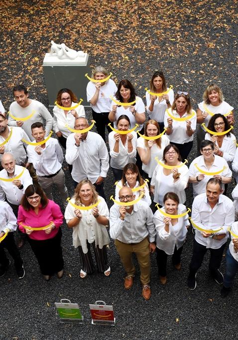 Representants de la FOEG i de les agrupacions de comerç de la demarcació de Girona impulsores de “La ComerÇiada” avui després de la presentació de la campanya. 